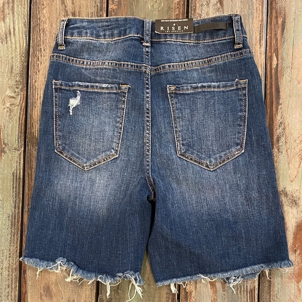 Risen NWT Alaina High Waist Distressed Long Denim Shorts Womens Size Small New